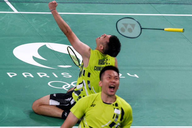 進(jìn)攻型or防守型？十大頂級(jí)羽毛球拍優(yōu)缺點(diǎn)解析