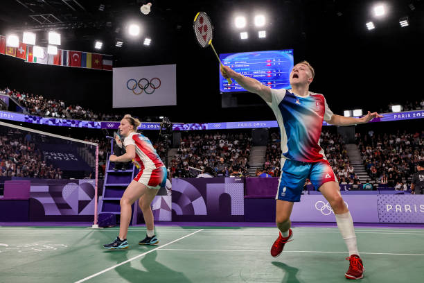 初中羽毛球愛好者必看：高性價(jià)比球拍盤點(diǎn)