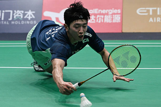 國貨崛起！李寧、威克多等國產(chǎn)羽毛球拍品牌實測