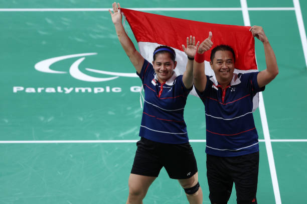 進攻型VS防守型？不同品牌羽毛球拍性能對比