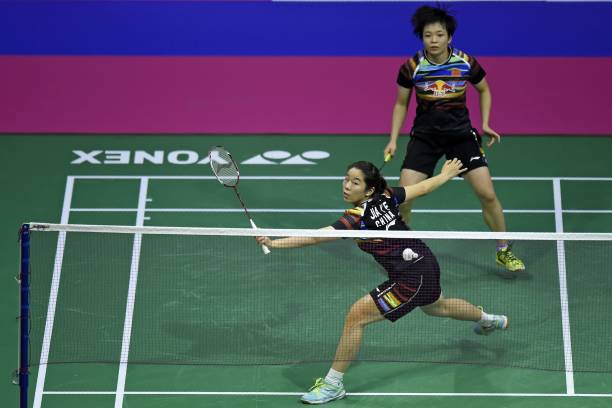 雙打選手更適合4U還是5U？羽毛球拍重量選擇技巧