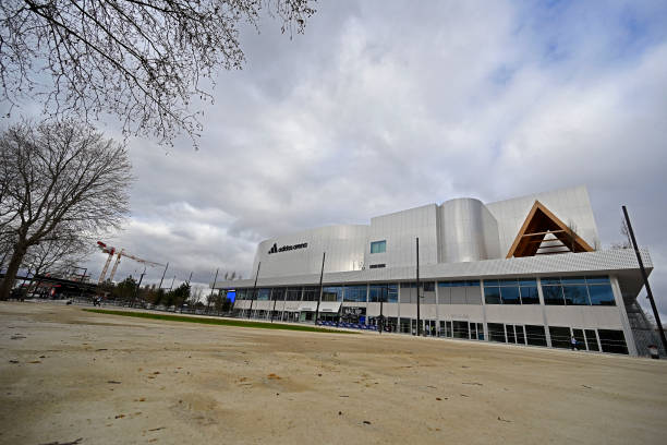 羽毛球正手與反手打法詳解：附高清動作分解圖