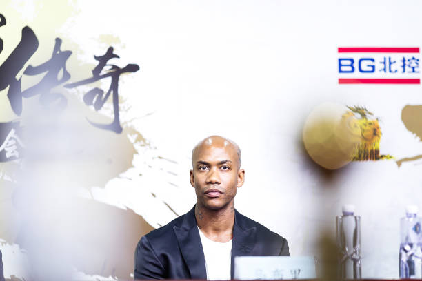 大前鋒與中鋒、小前鋒的區(qū)別：位置特點(diǎn)與戰(zhàn)術(shù)分工