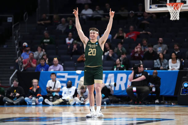 哈登得分火力全開,賽季總得分位居聯(lián)盟前列