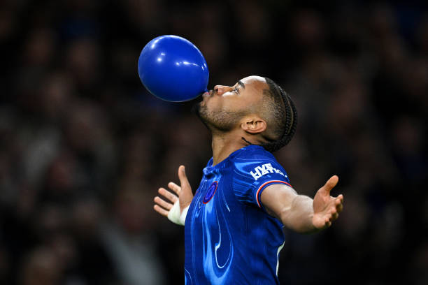 意大利足球的標志：藍衣軍團的由來與象征意義