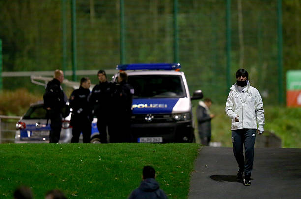 從第一分鐘到頒獎典禮：歐冠決賽國米對巴黎完整視頻回放