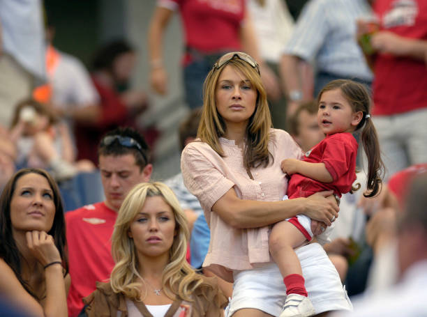 十一人制足球場(chǎng)燈光與觀眾席設(shè)計(jì)標(biāo)準(zhǔn)指南