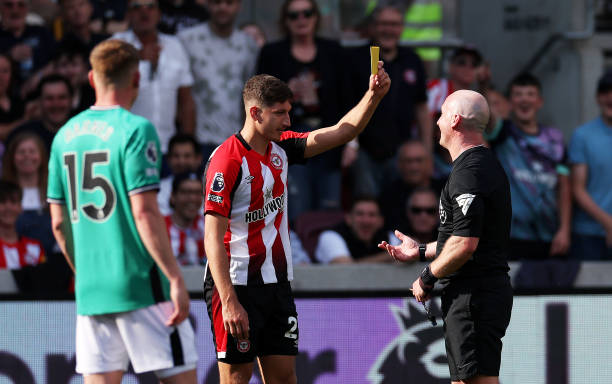 解密海納軟件:如何通過(guò)歷史數(shù)據(jù)預(yù)測(cè)未來(lái)進(jìn)球趨勢(shì)