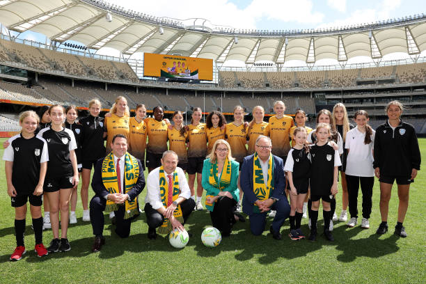 薩拉赫轉(zhuǎn)型10號位：利物浦新戰(zhàn)術(shù)體系的核心拼圖