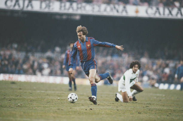 德國(guó)隊(duì)防守反擊戰(zhàn)術(shù)的未來：哪些新星有望扛起大旗？