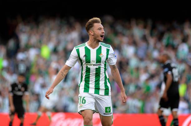 郭艾倫三分命中，助球隊領(lǐng)先！