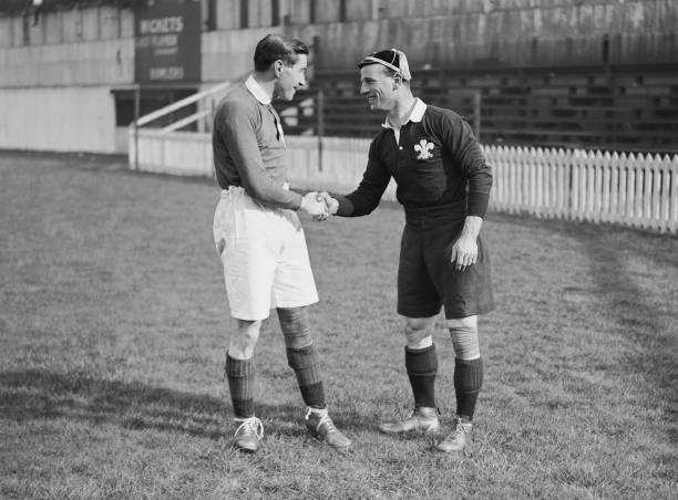 國(guó)足點(diǎn)球心理戰(zhàn):實(shí)況足球中的門(mén)將與射手對(duì)決