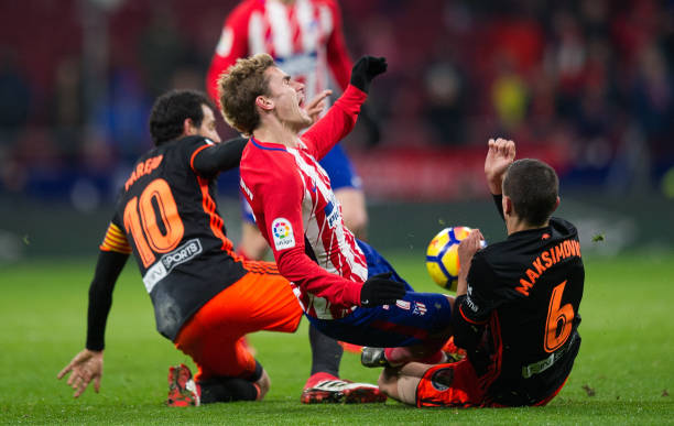 C羅金球獎(jiǎng)年份對比梅西：誰更勝一籌？