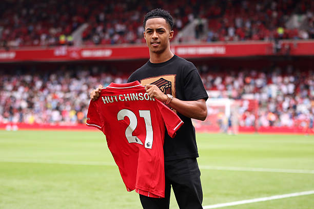 歐洲杯足球比賽時(shí)長(zhǎng)解析：90分鐘還是120分鐘？