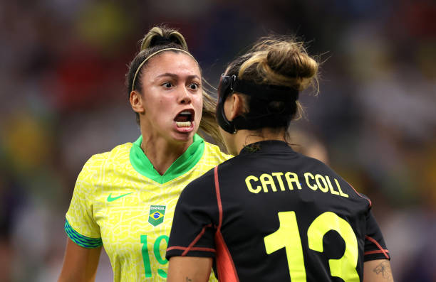 手抄報(bào)素材集:吉祥物圖案與奧運(yùn)元素