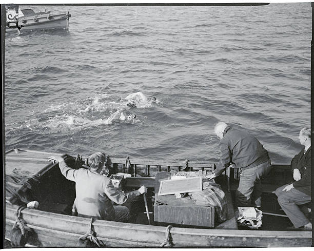 腰間盤突出康復(fù)運動:游泳的利與弊