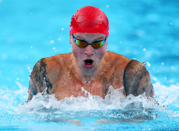 蝶泳呼吸節(jié)奏:如何配合動作高效換氣