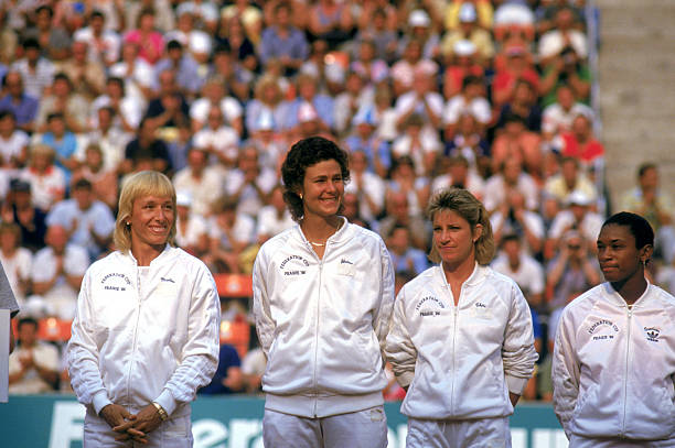 不同類型的網(wǎng)球場地如何影響比賽策略?