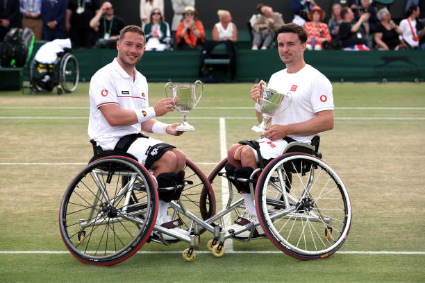 德約科維奇2025年法網(wǎng)再創(chuàng)輝煌，強(qiáng)勢(shì)挺進(jìn)四強(qiáng)