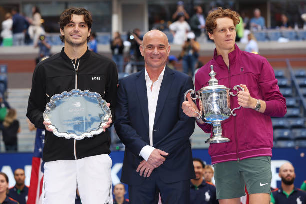 張揚(yáng)直播間特別節(jié)目：對(duì)話前國(guó)手，分享職業(yè)網(wǎng)球心路歷程