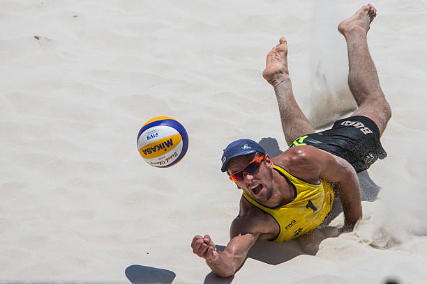 排球握手技巧速成:中考體育考試高效備考