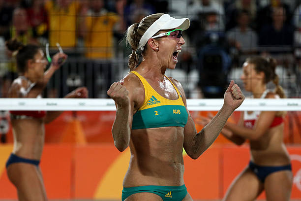 一傳接發(fā)球的關(guān)鍵：如何應(yīng)對不同類型的發(fā)球？